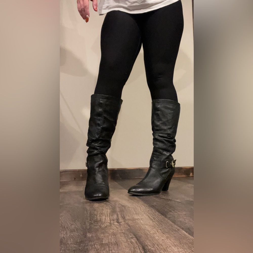 GUESS / Black Leather Buckle Heeled Boots Woman’s Size 10